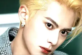 王鹤棣金发回归，网友炸锅：这是什么神仙颜值？心脏要升级了！图片