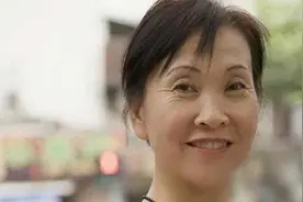 两性交往比起亲吻五六十岁女人更喜欢什么？听3个女人的心里话图片