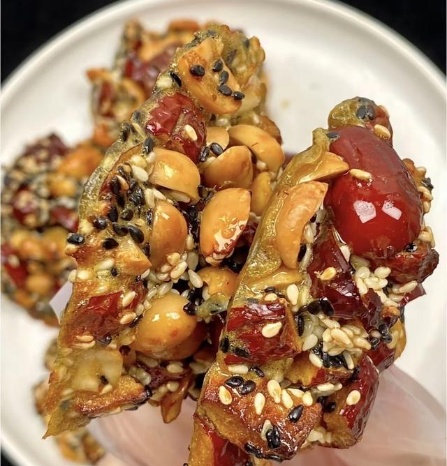 大脑最爱的五大食品！核桃排第五，第一名藏在厨房里，太意外了！