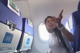广东女子飞机起飞后打电话，周围乘客提醒被反怼，网友扒出正脸图片