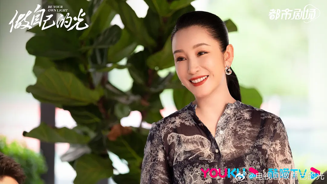 欠债人妻疯狂逆袭《做自己的光》刘涛秦海璐爽剧够狠吗？