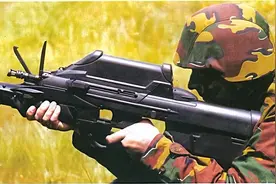 世界“最贵”的4把枪：萨达姆的黄金AK47上榜，最贵的来自中国图片