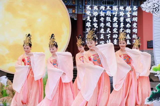 虚实相融共绘三国幻境 多维体验激活千年文化 “月满华诞·幻游三国”2025成都武侯祠中秋国庆主题活动盛大开启