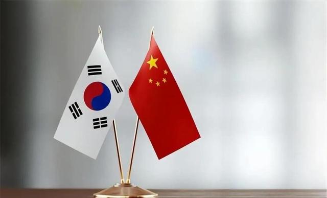 美财长通知中国，美方可以取消对华新关税，但是有一个前提条件