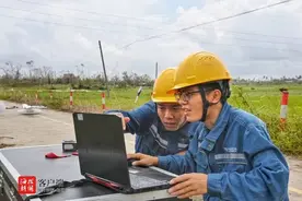 92人支援海南！南网通航公司用无人机开展灾后输电线路勘察图片