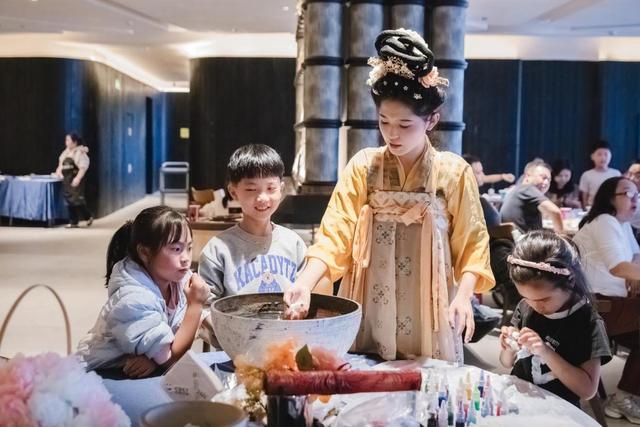 穿林海寻野趣，西岭雪山春假踏春徒步上线