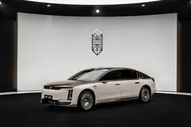 售价70.8万元起，尊界S800正式上市，余承东：我们绝对是诚意满满图片