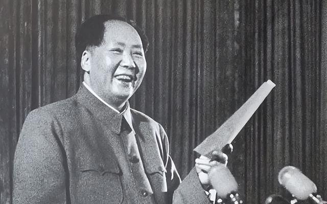 为什么毛主席不允许英雄纪念碑碑文中，提及“中国共产党”？