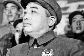 1959年庐山会议，黄克诚怒怼彭德怀：你有意见怎么不当面提？图片