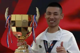 旭旭宝宝直播十周年 抖音直播一周年图片