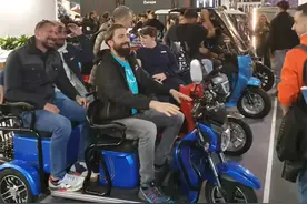 国产三蹦子火爆欧洲车展，洋人学会中国话！它是怎么征服老外的？图片