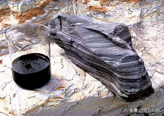 美国左右为难，既要降息又怕通胀，高油价成2026年最大变数？