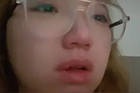 英国留子因饭难吃深夜痛哭，网友们纷纷安慰，我却笑死在评论区！图片