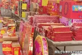 标注10000响的鞭炮你猜实际有多少？图片