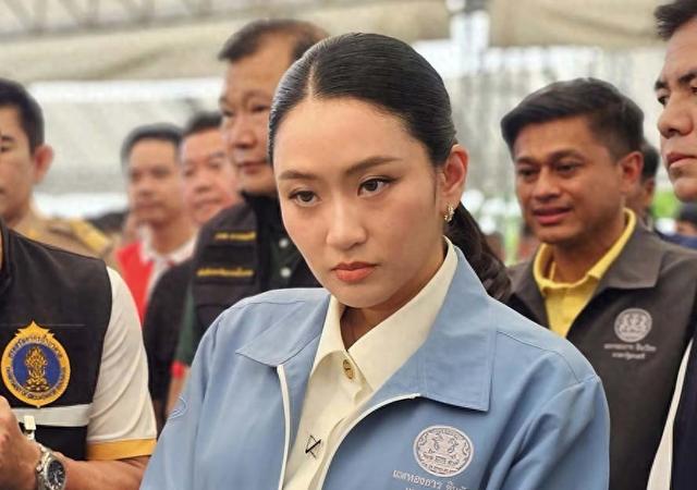 这一仗彻底把泰国打醒，卡了中国四年的军购，佩通坦内阁终于点头