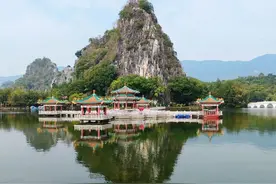 对方朋友圈屏蔽你，却没删你微信，意味着什么？图片