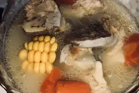 “隔夜汤”有毒，不能喝？一项实验给出答案，敢喝的人都看看吧图片