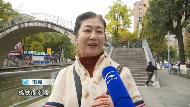 冬天的昆明，盛满了温柔的金黄色