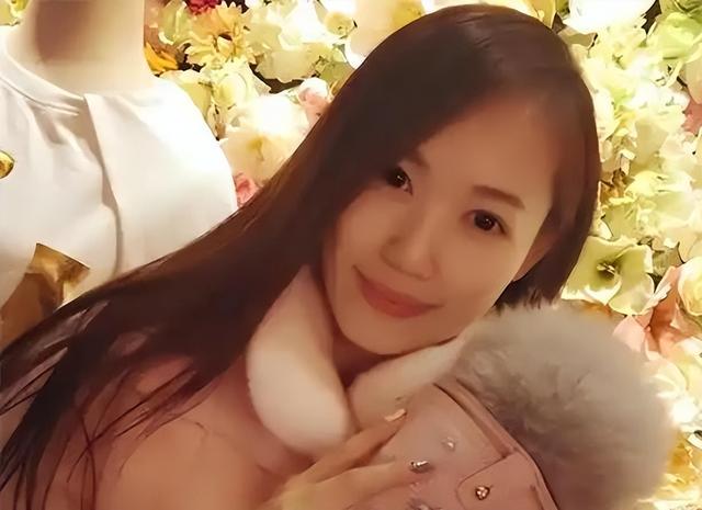 马蓉离婚7年现状揭露：父亲劝她再婚寻归宿，现生活反差令人意外
