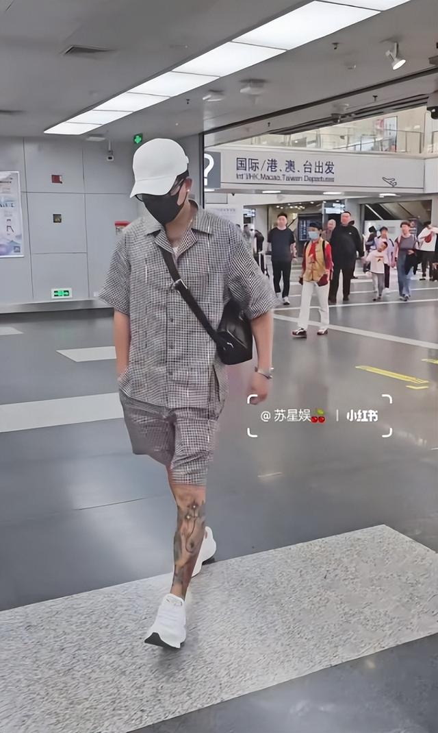全身8处纹身还演农民？央视《生万物》闭眼选角，张艺谋一语成谶
