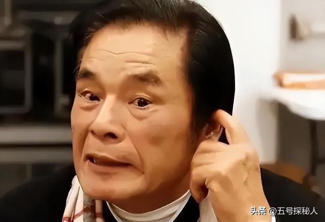 “6个老婆”同住一屋，每人每月7万零花钱，71岁还娶第七房小娇妻