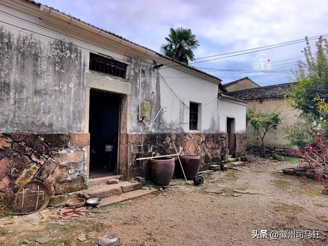 【行走徽州227】芳塘：许是半亩方塘的传承，明经胡有人高中传胪
