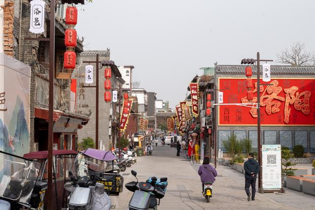 洛水遗珠：漫步洛邑古城，寻踪朱樱塔下的千年回响