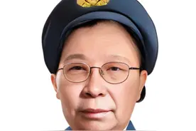 开国将帅中的唯一女将军图片