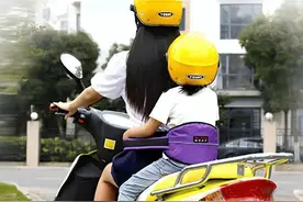 电动车新国标11月执行！去掉脚蹬子加后视镜，但有一争议点依旧在图片