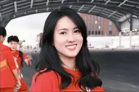 国内体坛中的3大“白富美”：个个貌美如花又有钱，气质不输明星图片