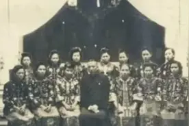 90岁老男人，娶了17岁的台湾女大学生。真是人间奇闻。相差73岁！图片