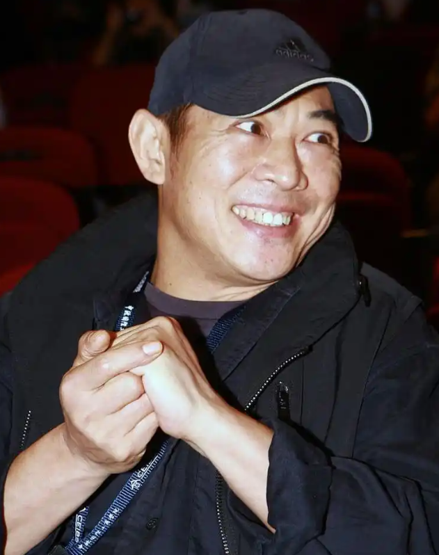 “换心”传闻真相大白仅1月，李连杰官宣3大喜讯 野心太大藏不住了