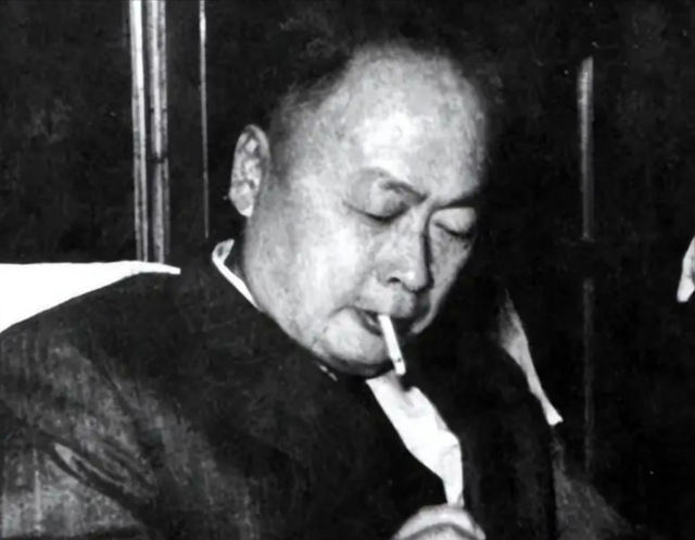 1955年蒋介石指着十大元帅名单，对夫人苦笑：这个人太厉害了！