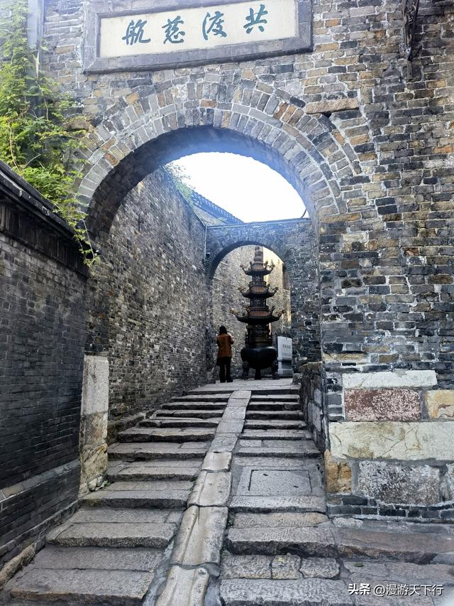 镇江西津渡的看点不在古街，而是云台山上