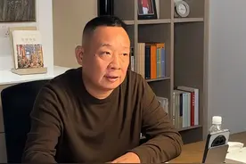 连发9条动态！胖东来创始人于东来再谈员工福利、代购问题图片