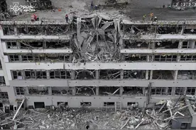 俄军大轰炸压垮乌克兰，防空导弹已不够，北约78架次货机飞抵边境图片