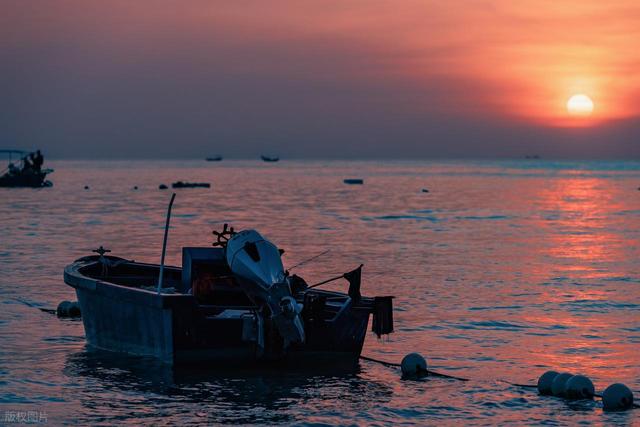 春光不该在人群里消磨，涠洲岛的日落才叫生活，4月最后半月最美