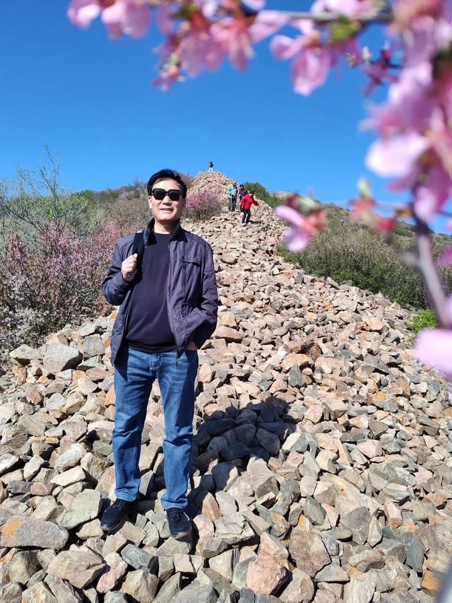 宣化红一师战友军嫂青边口长城赏花照片集