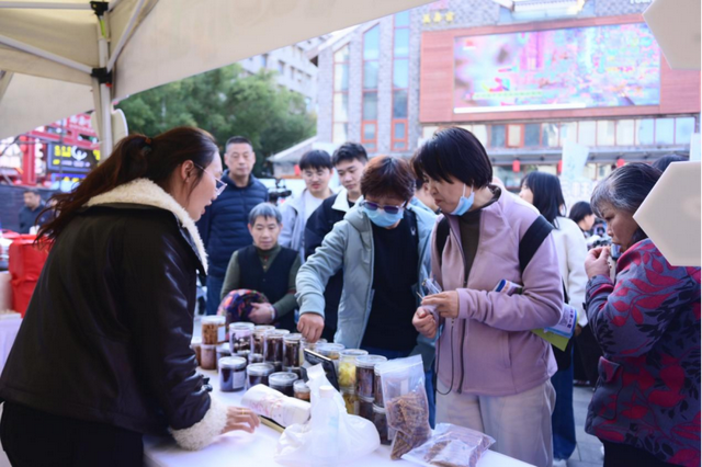 “雪乡很远 铜鼓很近”2025铜鼓冬季旅游推介活动燃动英雄城！