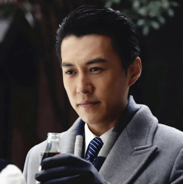 明明演技一般，却被捧成“老戏骨”，这八位演员终于现出原型了？