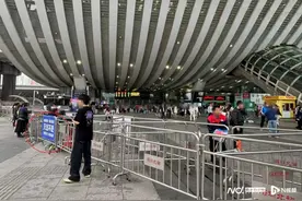 清明返程“大考”，深圳北站换乘地铁免检吗？还糟心吗？记者直击图片