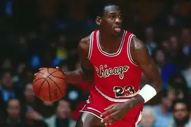 乔丹生涯第一个MVP含金量有多高？场均35+5.5+5.9+3.2断+1.6盖帽图片