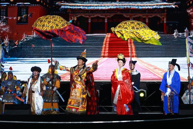 首届墨竹工卡“松赞”文化旅游节启幕