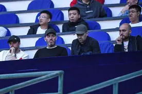苏亚雷斯：我现在想的是如何让亚泰赢球图片
