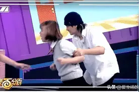 咸猪手、脱内衣、开黄腔，台娱为何这样“乱”？早期综艺给出答案图片