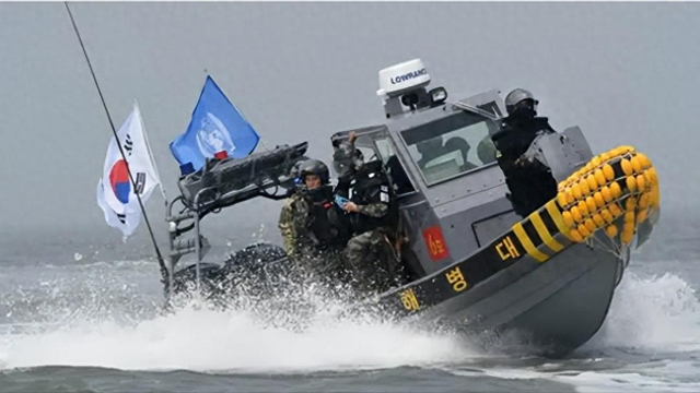 高市等到强援，李在明下总统令，对中国船只下手，要在苏岩礁硬刚