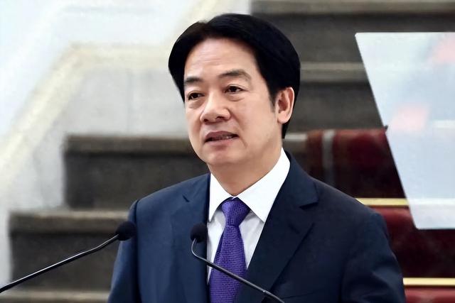 特朗普下“死命令”，美对台定位有变，我国防部发出统一最强音