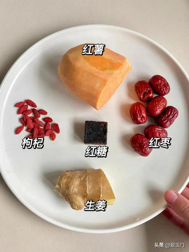 花胶海参炖雪梨 花胶海参炖汤