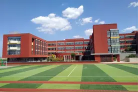 西安民办小学招不到生，除了人口下降，其实是家长们没钱不想卷了图片