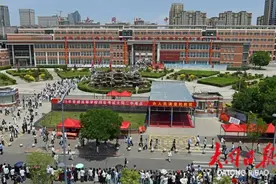 大同高考首日的“名场面”图片